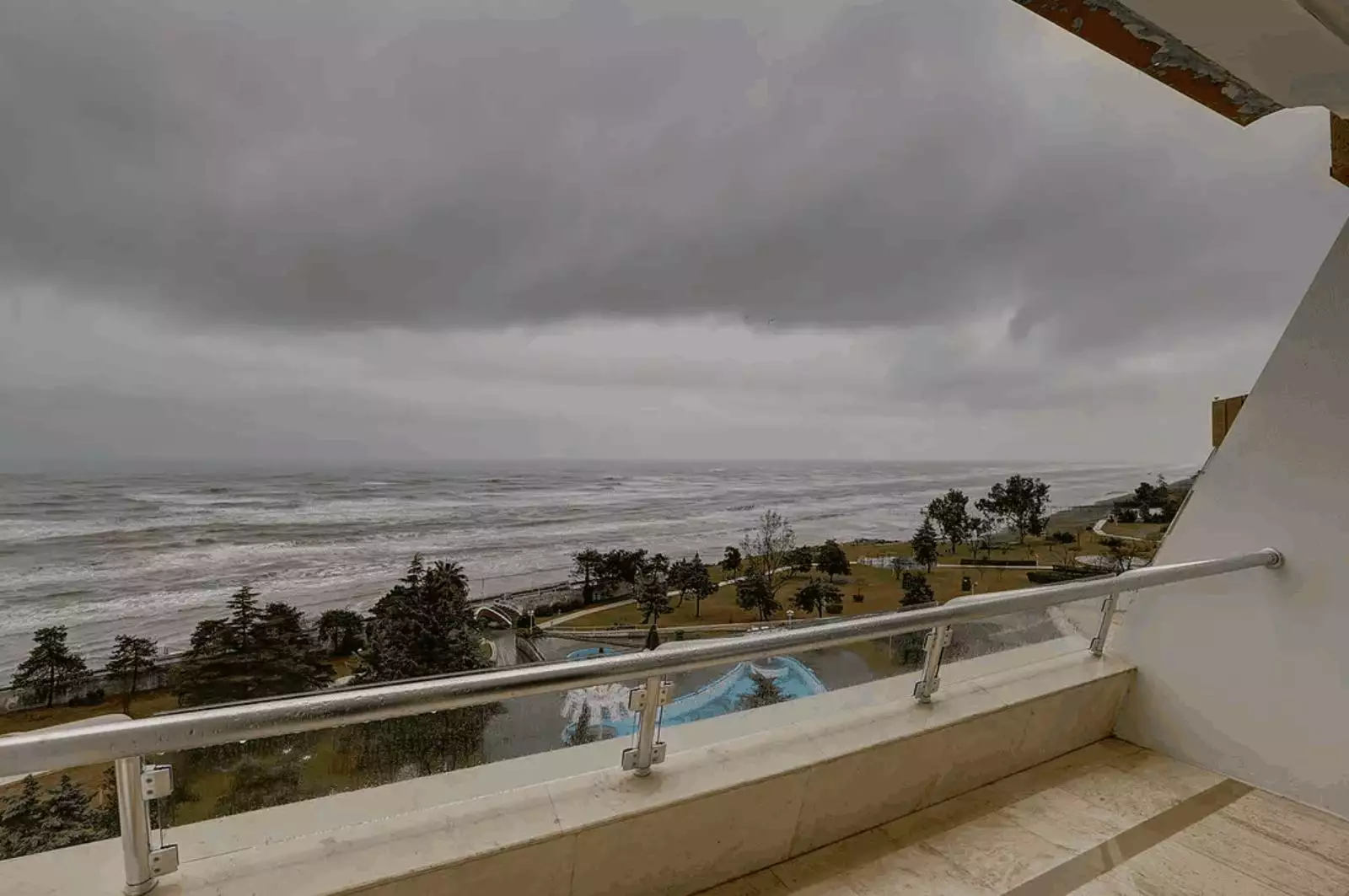 Alibaba https://cdn.alibaba.ir/ostorage/hotel-accommodation-images/696622486b43e2b9afa3bd49_چشم انداز دریا.webp